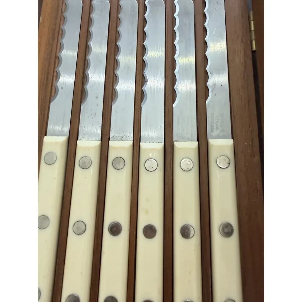 Vintage Simmons Stainless Steel Steak Knives Set of 8 Cream Handle Wood Lock Box